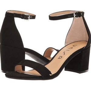 Unisa Rewni Black block strappy heels Sz 9